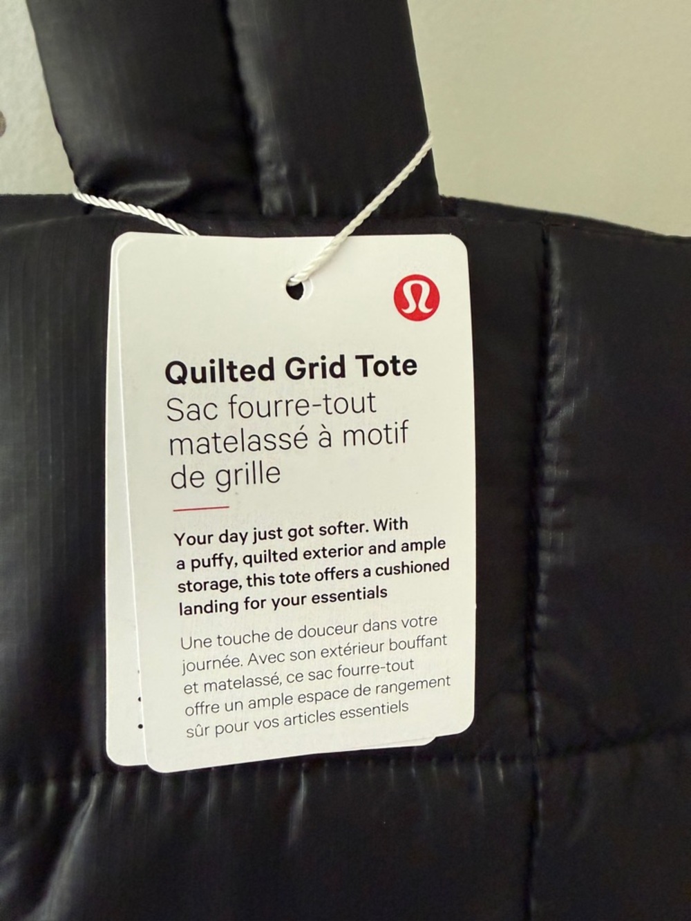 New LULULEMON Quilted Grid Tote Bag 26L, Black - Picture 2 of 8